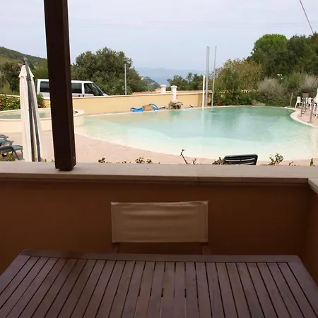 La Pergola Al 5 アパート *